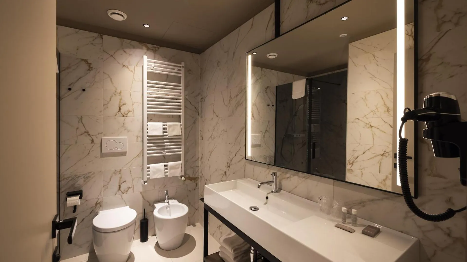 Joy 124 Hotel Milano