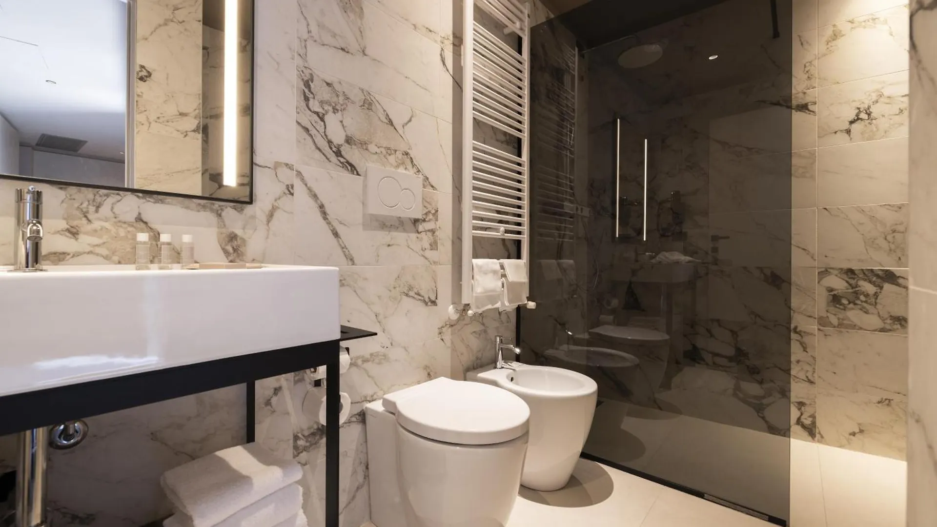 Joy 124 Hotel Milano