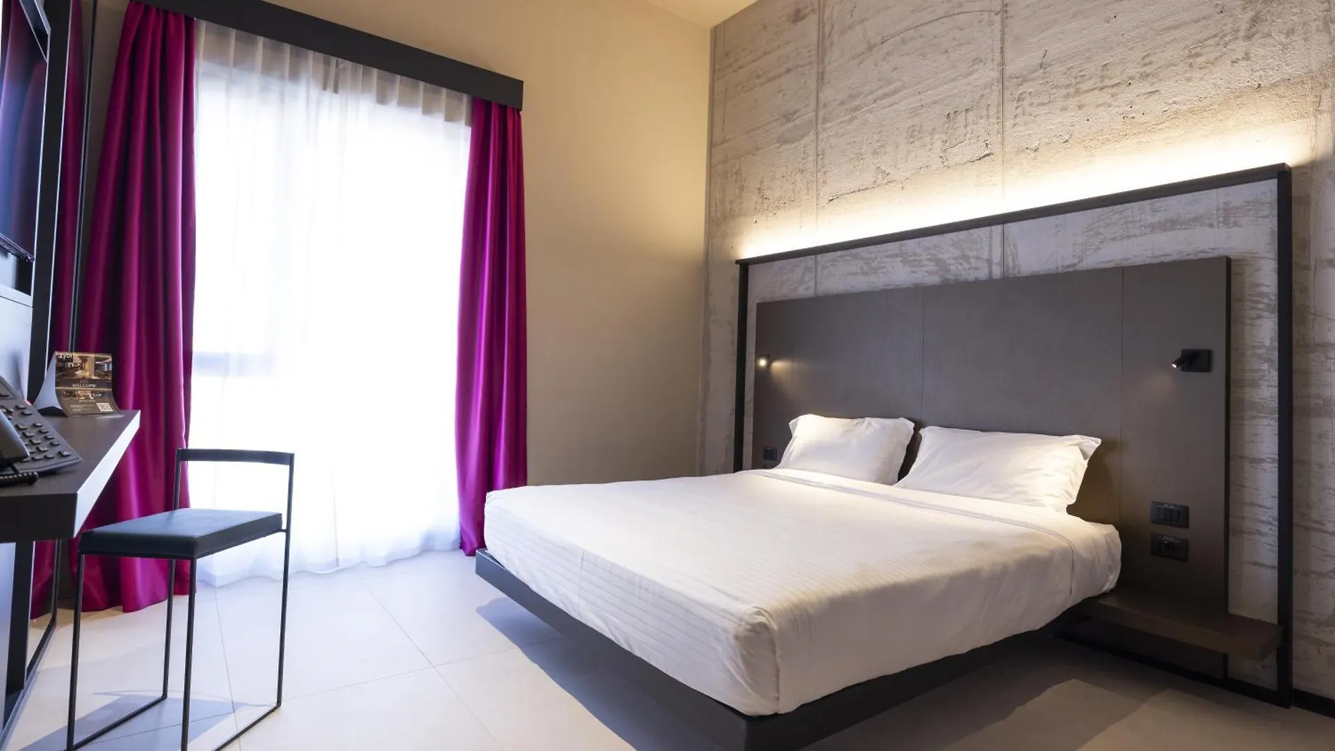 Joy 124 Hotel Milano Milan